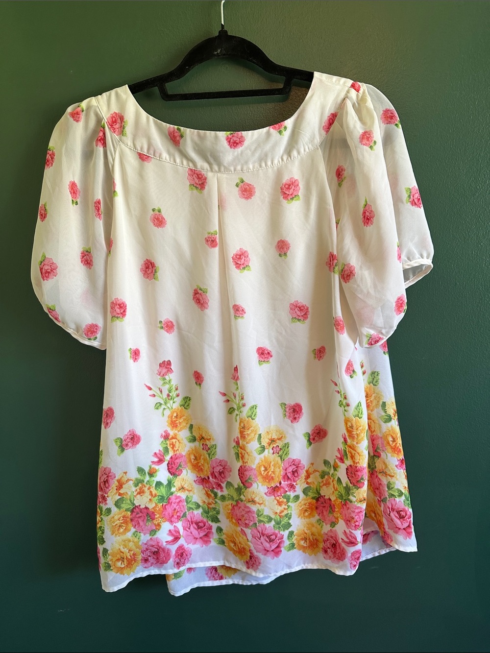 Sara Michelle Cream Top with Pink Floral Accents - Picture 7 of 8